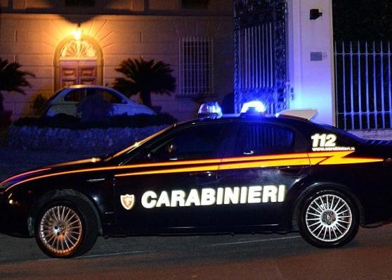 Arrestato dopo aver forzato l'ingresso di un autolavaggio  