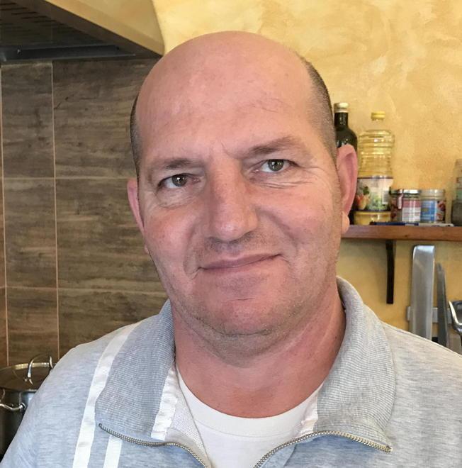 Senza corrente per ore negozi della Darsena in rivolta contro Enel 