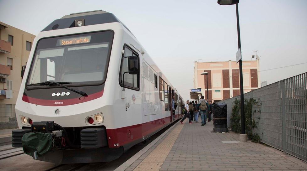 Linea per Sassari, le corse dei treni tornano regolari