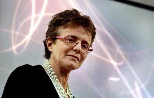 Elena Cattaneo parla di scienza e politica 
