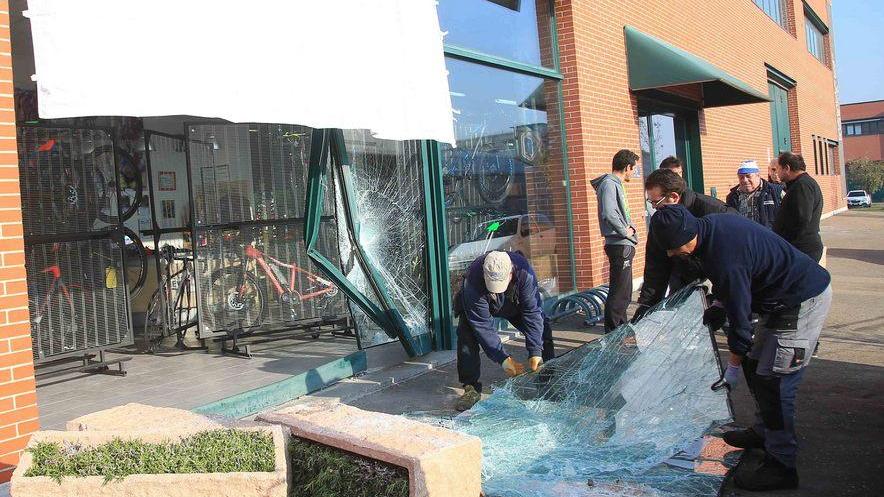 «Sesto colpo in sette anni, nessuna tutela»