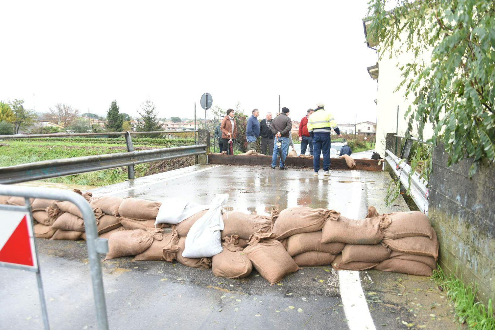 Allagamenti in zona rio Leccio a Porcari