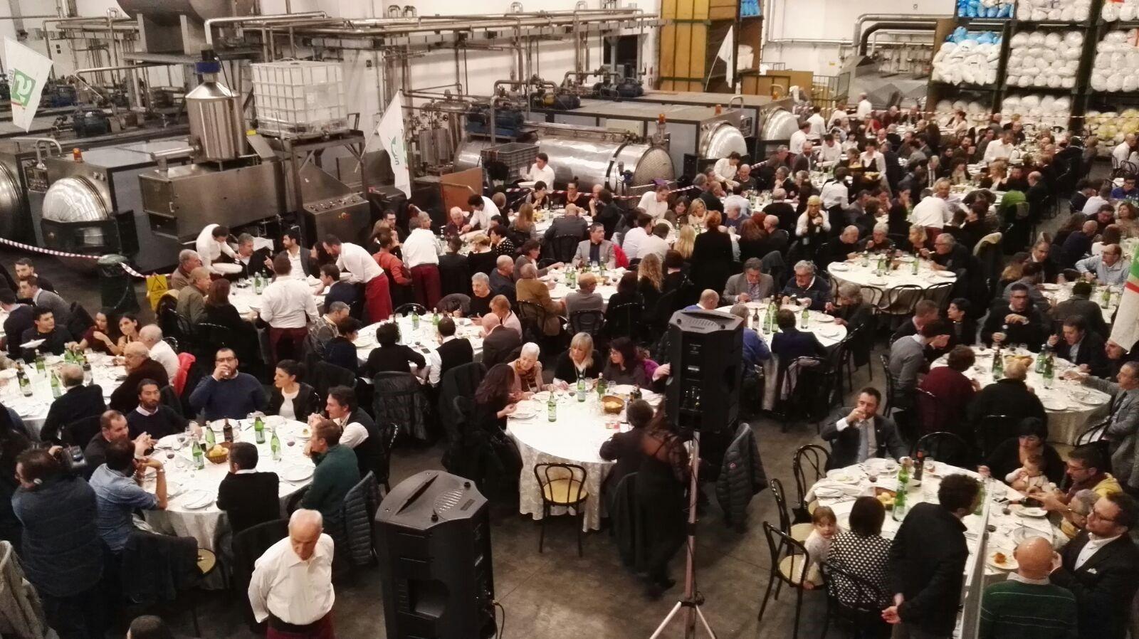 La cena con seicento partecipanti al Vaporizzo Lia