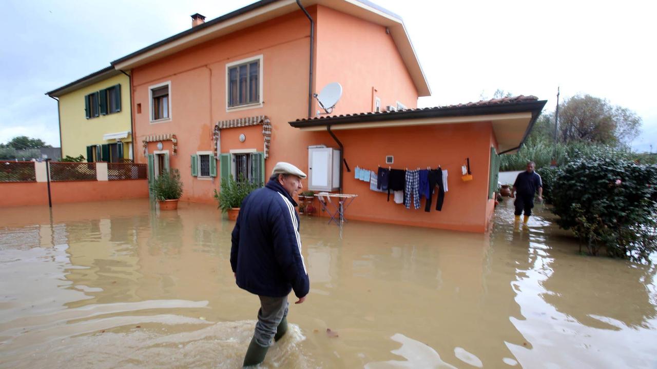 Allagamenti a Borgo a Buggiano (foto Nucci)