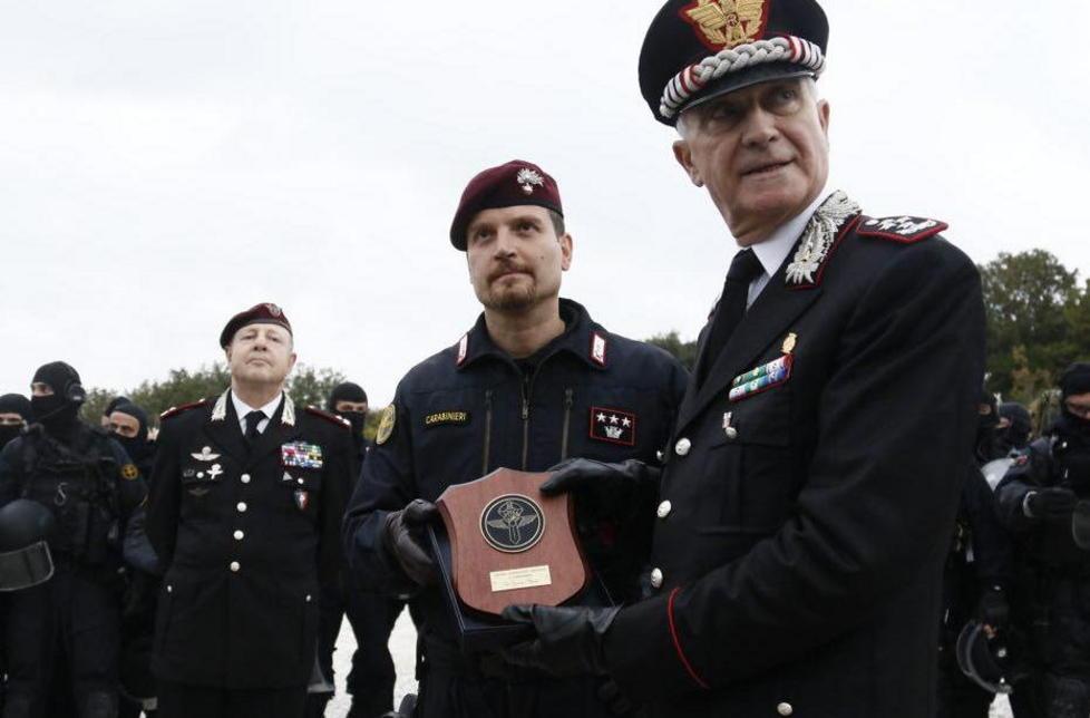 I super carabinieri dei Gis si raccontano, tra dirottamenti e imboscate 