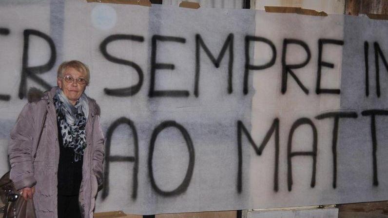 Serve un muro per chiudere il passaggio sui binari dov'è morto Mattia