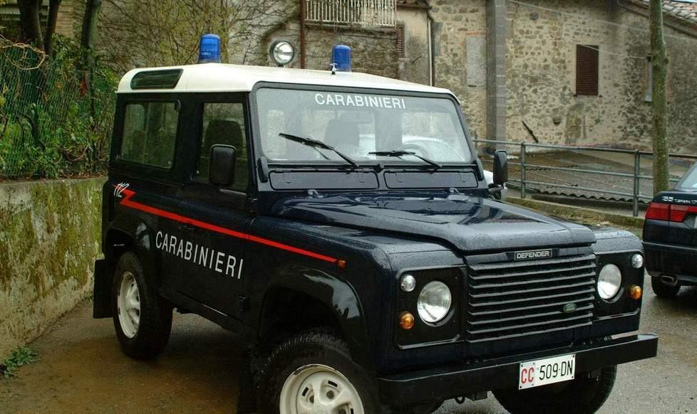 Svuotata l’auto col campionario 