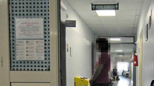 Il feto tra le lenzuola aperte due inchieste