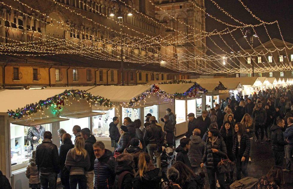 Ferrara, casette di Natale promosse a metà 