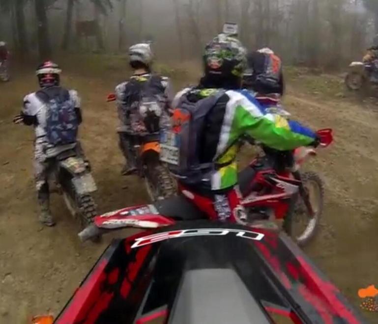 Agenti travolti dalle moto: «Far west sui Monti Pisani» 