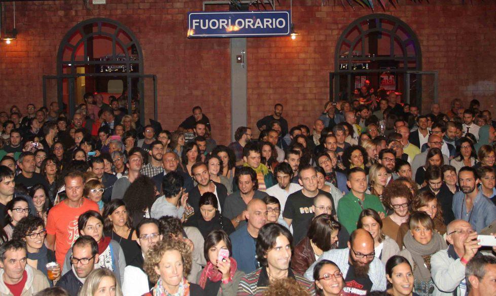 Ancora spray urticante al Fuori Orario, in quattro in ospedale 