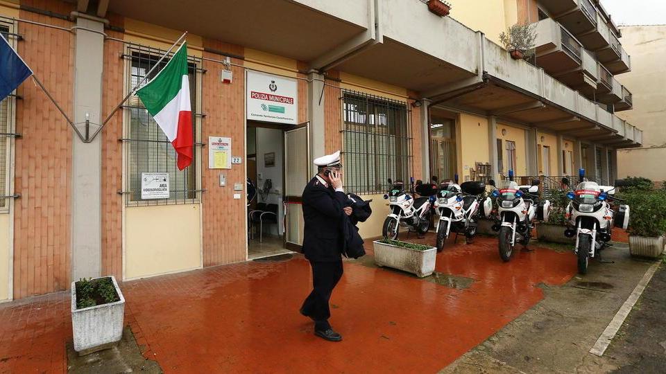 Minicar senza assicurazione, sequestrata