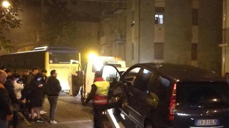 Che carambola tra bus e sette auto