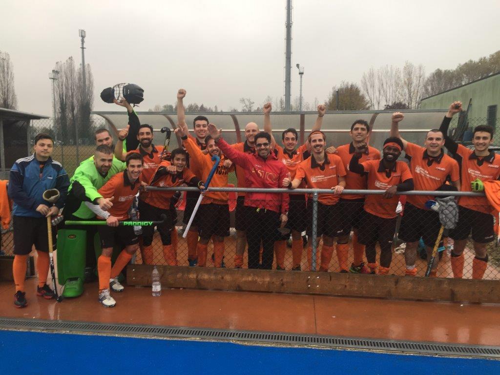 La squadra dell'Hockey Club Pistoia dopo il successo sul Grantorto Padova