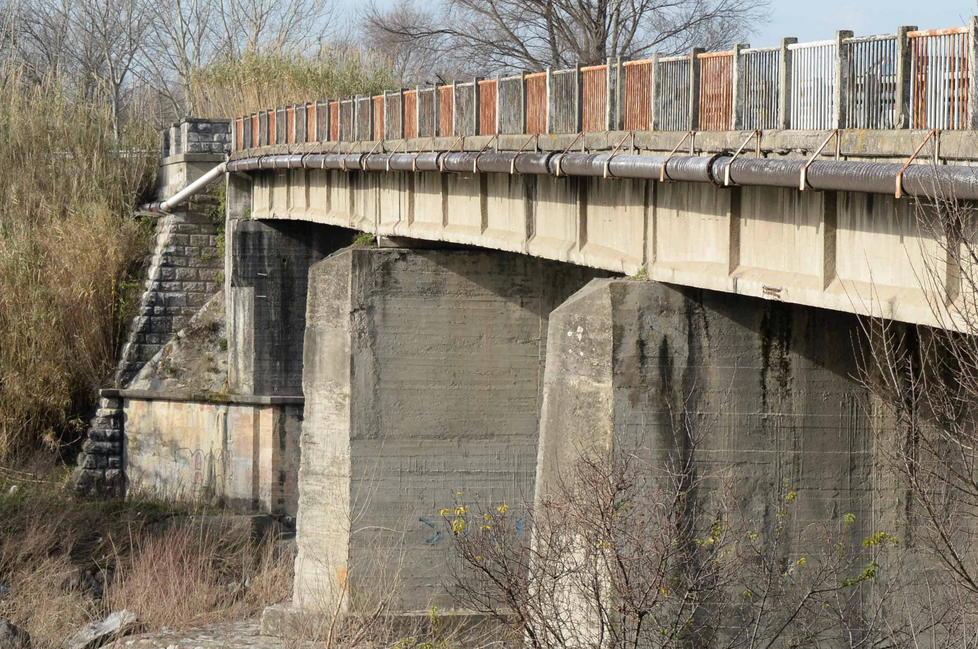 I lavori al ponte di Caprona rimangono nel cassetto 