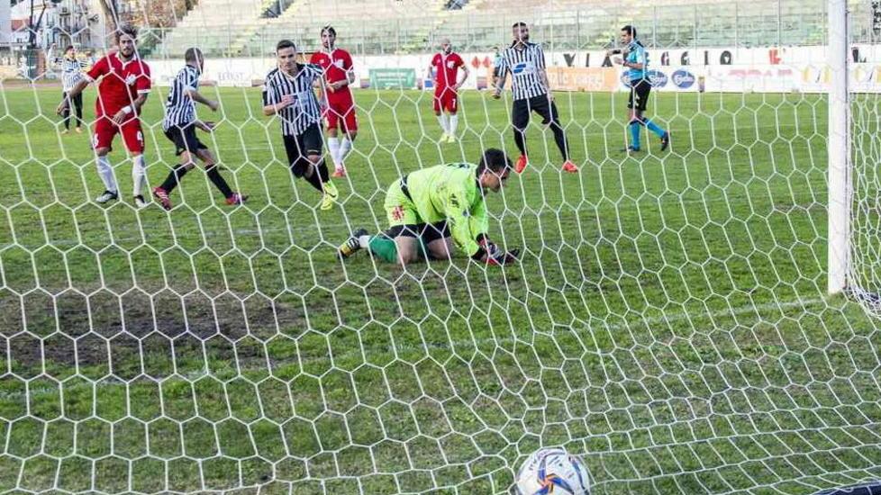 Viareggio-Grosseto: di tutto, di più Emozioni fino al 93’