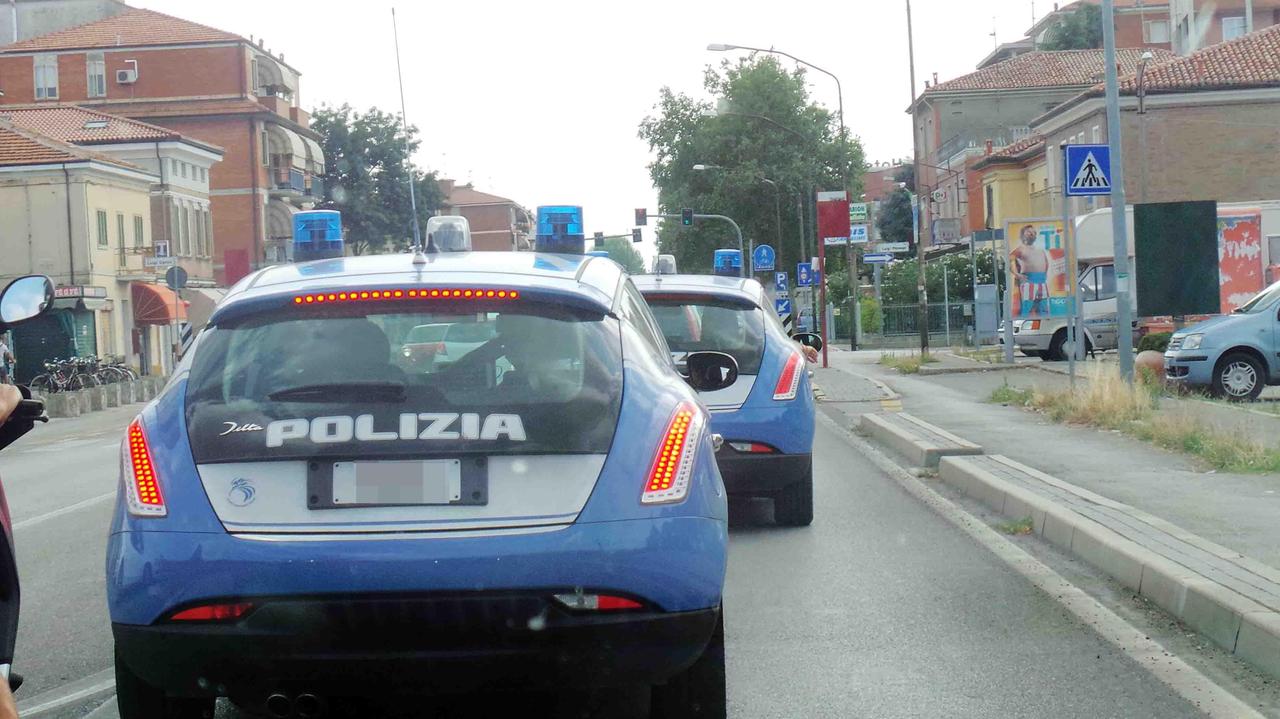 Furto di dolci con spintoni: arrestata per rapina