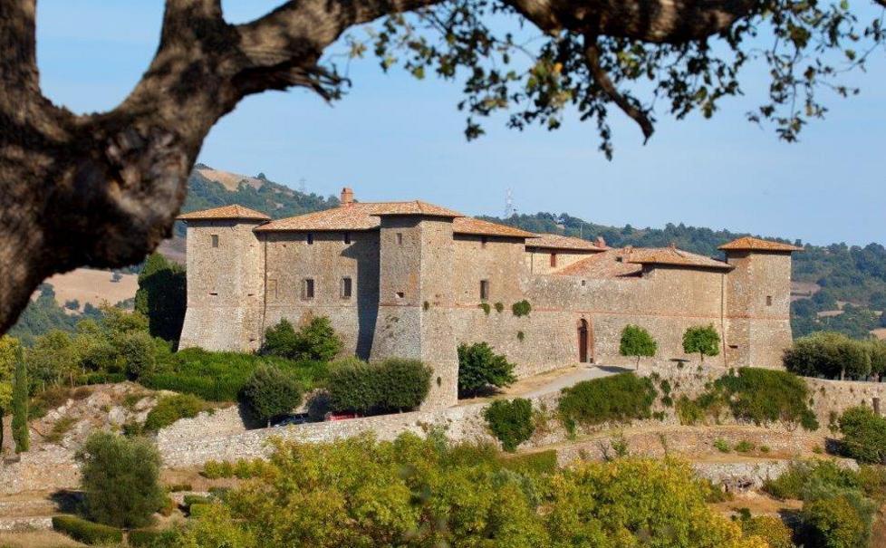 All'asta il castello dei sogni di Montepò: colossi del lusso interessati