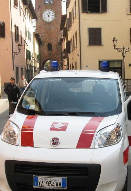 Indagini-lampo scoperto e denunciato automobilista pirata 