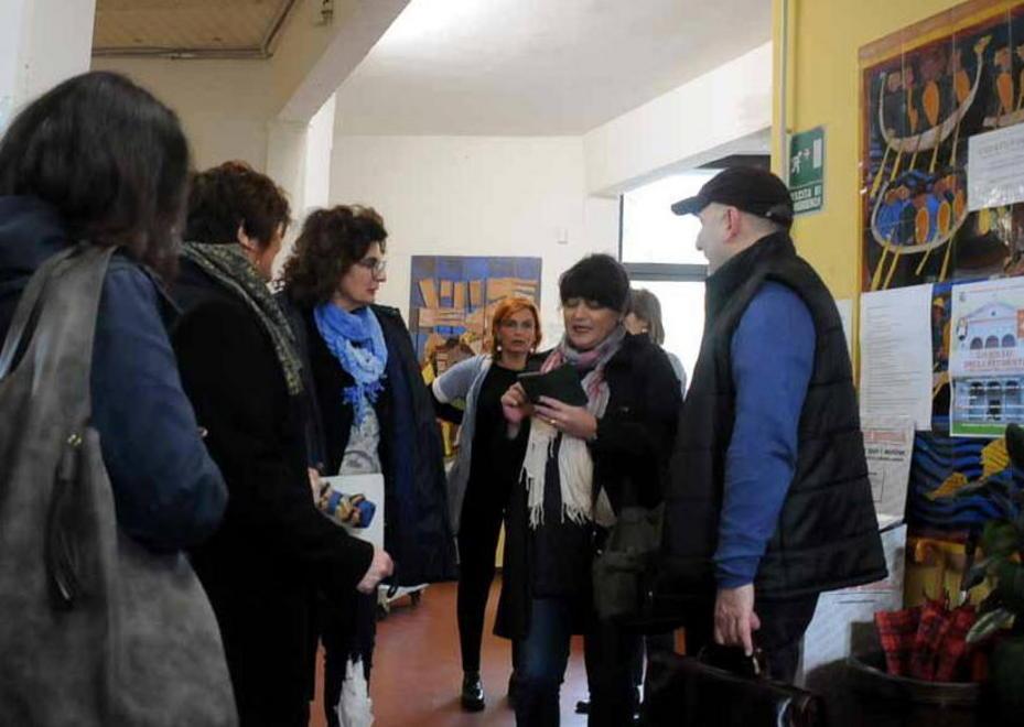 Topi a scuola, la Paradiso A resta chiusa 