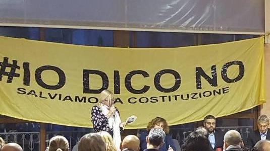 I 5 stelle al tavolo per votare “No”