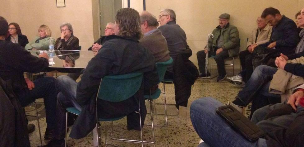 Riunione infuocata sui profughi 
