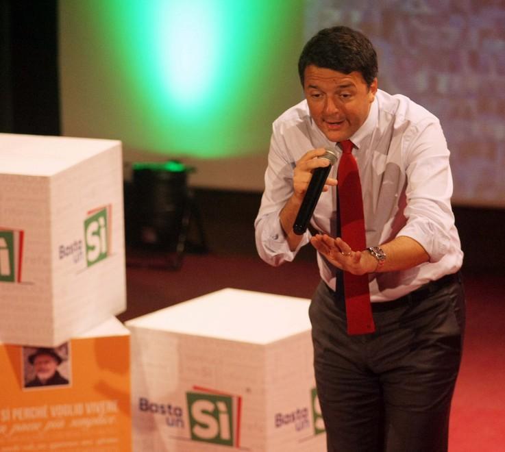 Referendum, è il giorno di Renzi al teatro Ariosto 