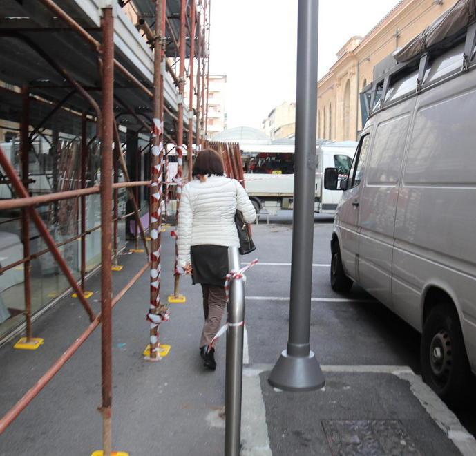 E fino alle 14 la via del centro sarà a senso unico