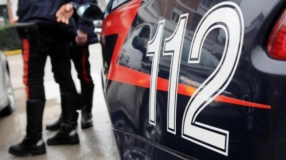 Casalgrande, furgone si schianta dopo un folle inseguimento nella notte 