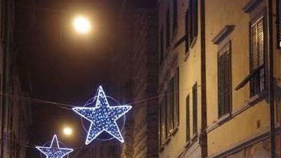 Commercio Pistoia ha acceso la luminaria in anticipo