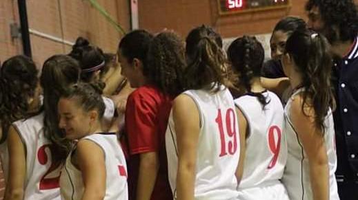 Bieffe Pediatrica fa poker e il basket si colora di rosa