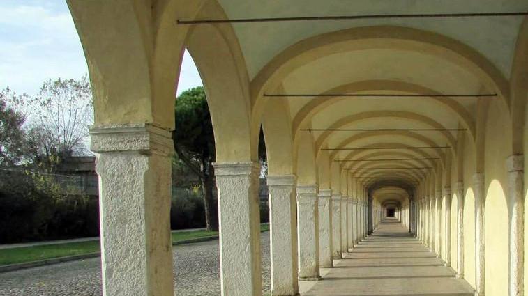 I suggestivi 143 splendidi archi