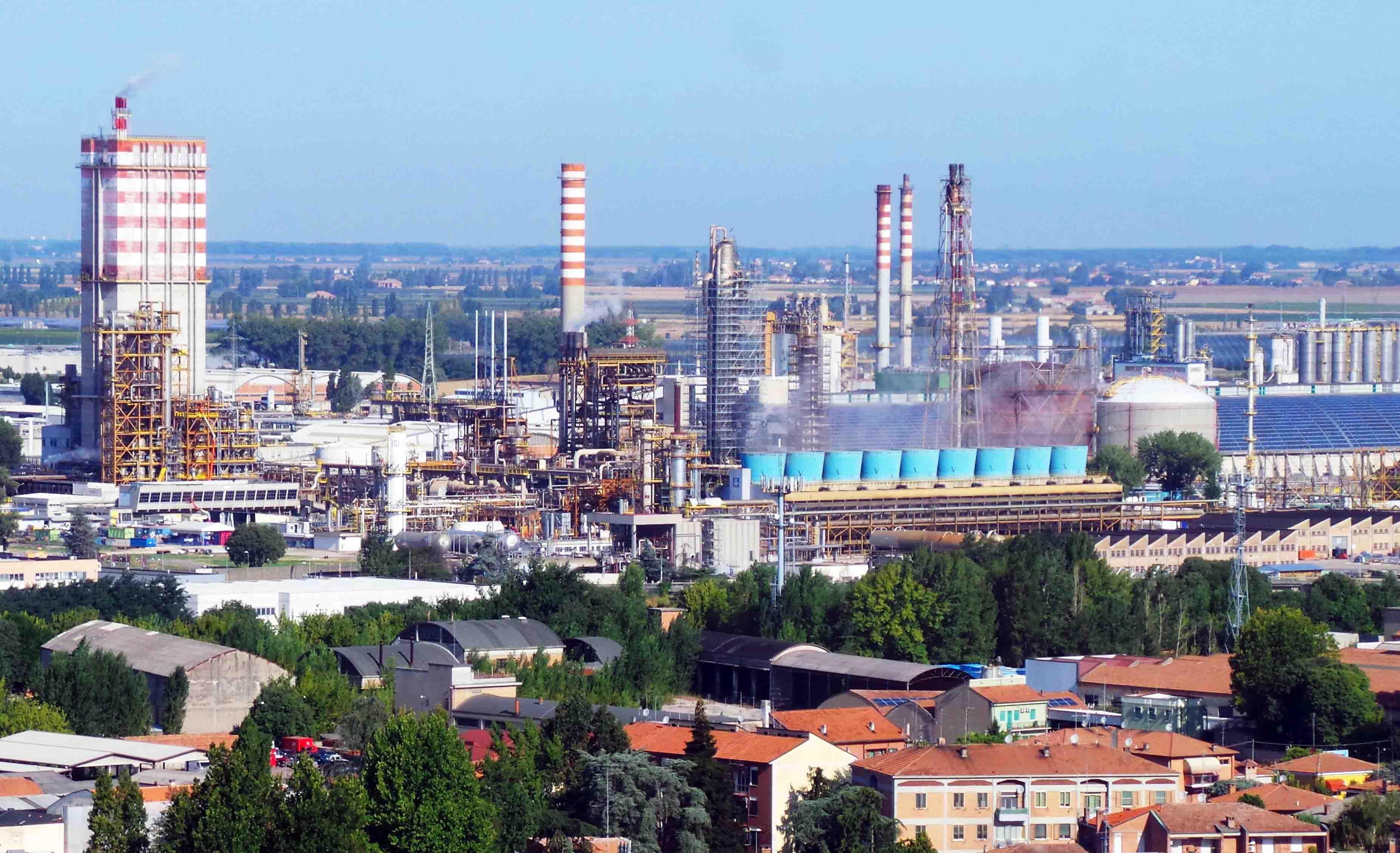 Il petrolchimico di Ferrara