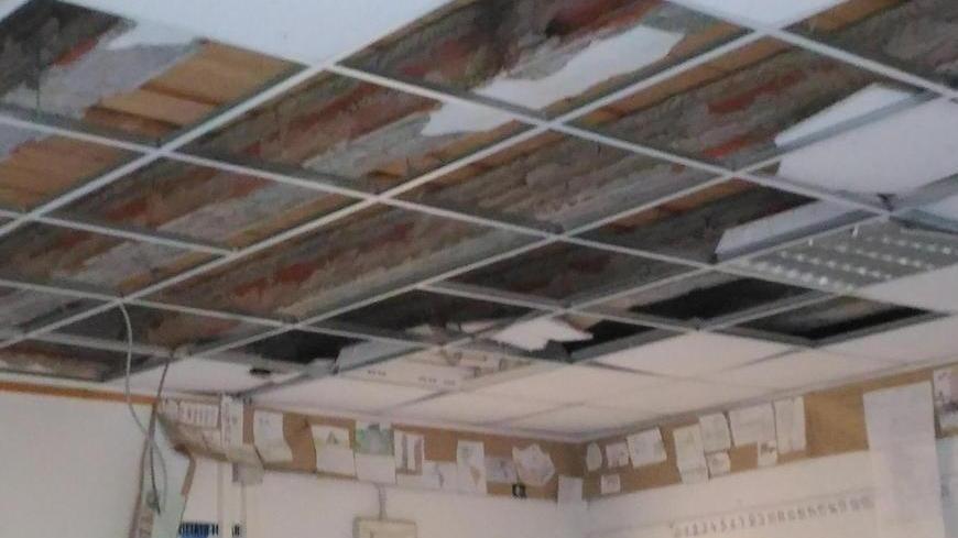 La scuola di Terrinca è stata lasciata in preda ai vandali
