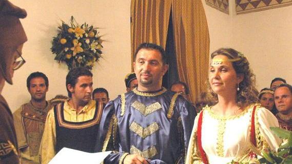 Suvereto, nozze medievali con cerimonia alla Rocca