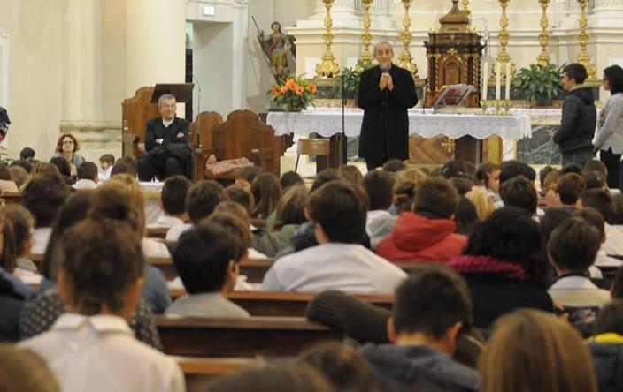 Sempre più stretto il legame tra l’arcivescovo e Cento 