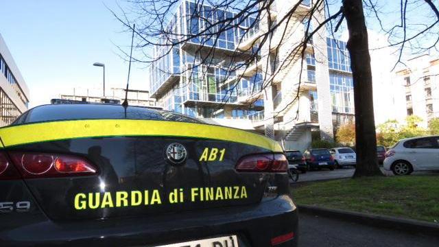 Record di illeciti tutti insieme, giovane arrestato