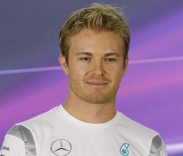 F1, ad Abu Dhabi si decide il Mondiale Hamilton deve attaccare Rosberg