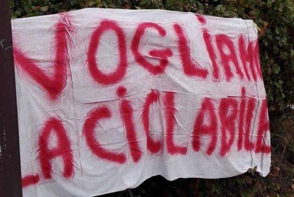 Volantinaggio porta a porta per avere la pista ciclabile