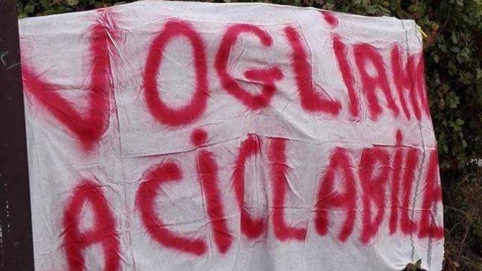 Volantinaggio porta a porta per avere la pista ciclabile