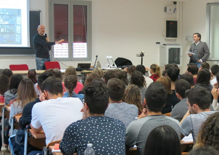 Il macellaio sale in cattedra con la lezione di marketing 