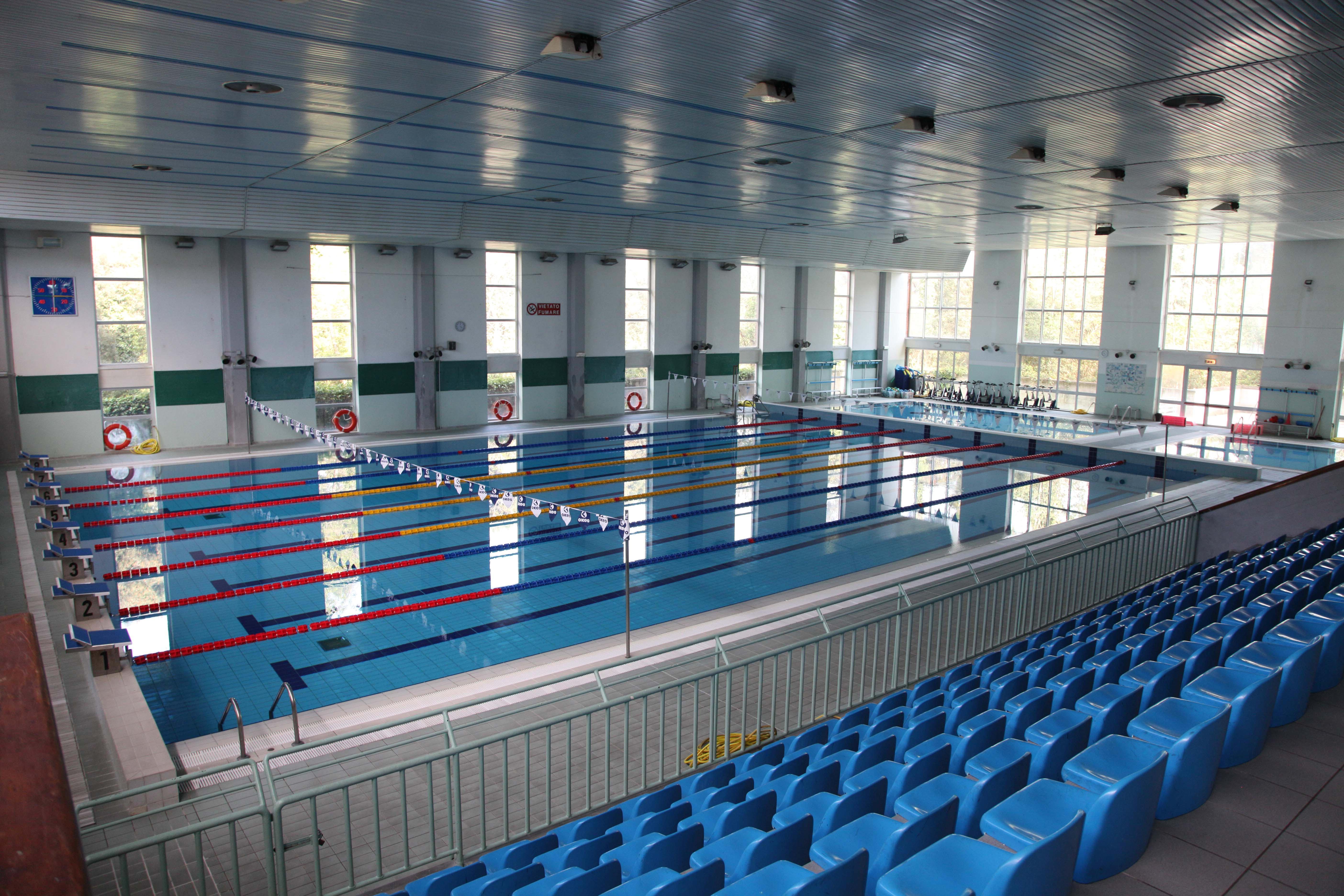 Piscina di Viareggio, l’acqua sfora i valori di legge 