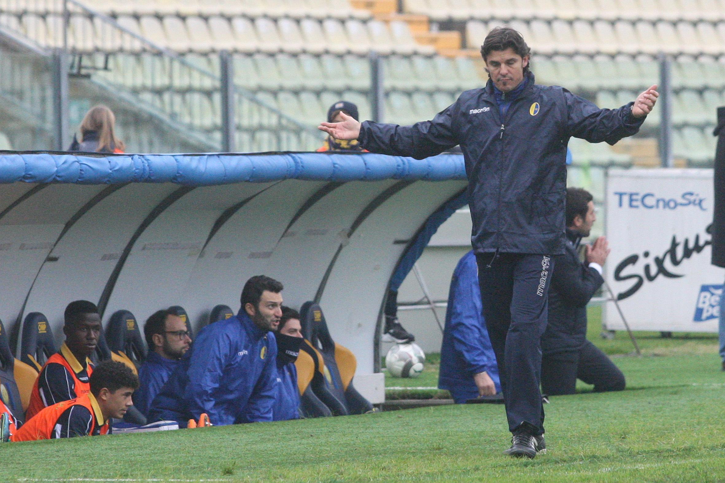 Il Modena esonera mister Pavan