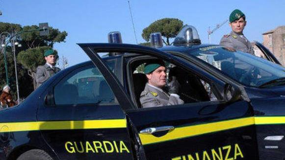 Fermato con la droga, a casa ha un fucile