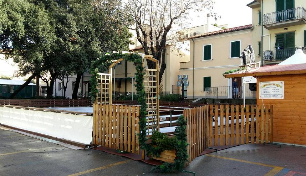 Pista di pattinaggio però su ghiaccio a San Vincenzo