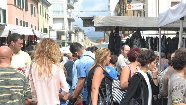 Domani mercato a Borgo Giannotti con banchi da tutta la Toscana