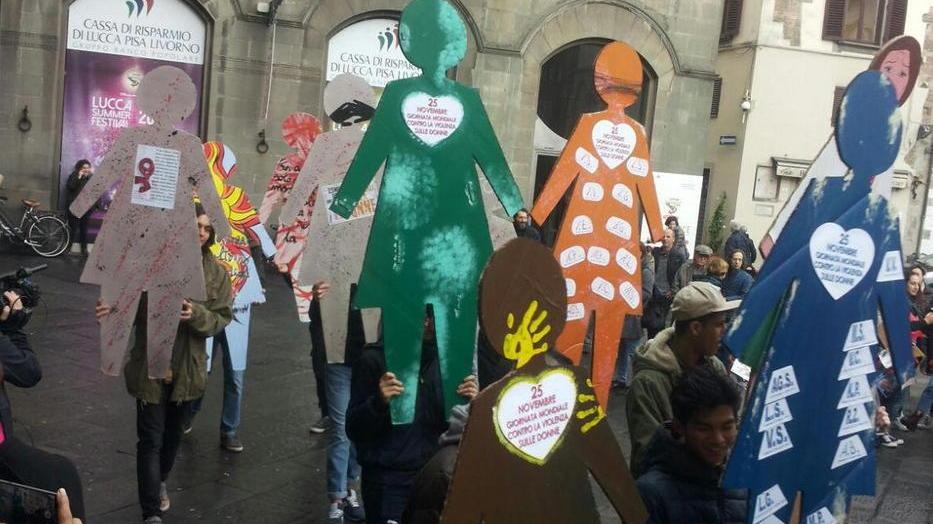 “Muro di donne” per aiutare centinaia di vittime