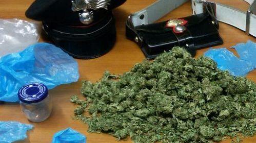 Aveva marijuana, giovane fermato