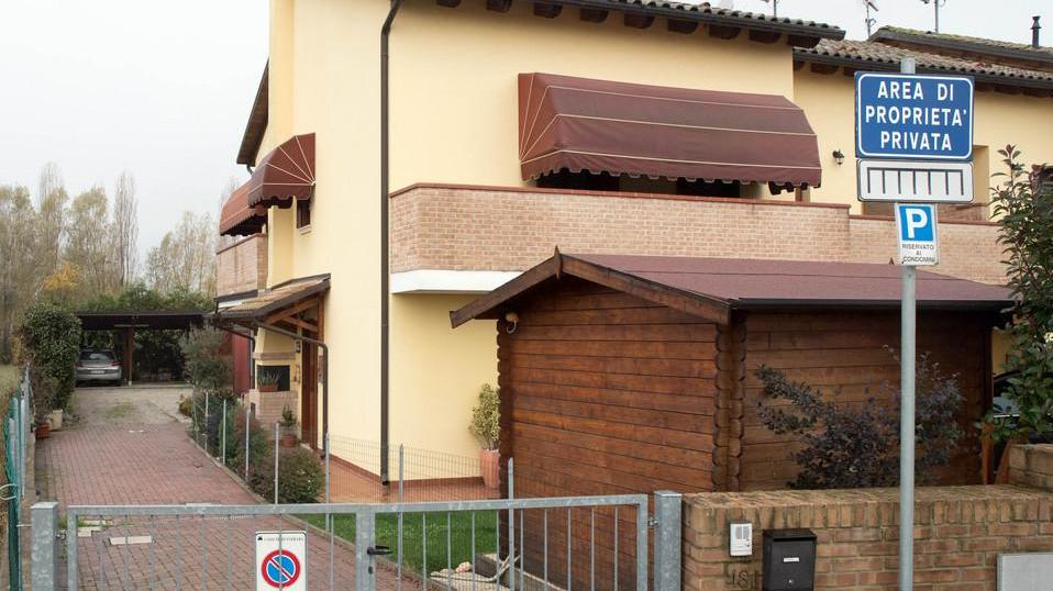Ferrara, terrore a Baura: «I ladri mi hanno aggredito in casa»