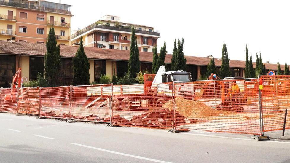 Nuovo marciapiede in via Pellico